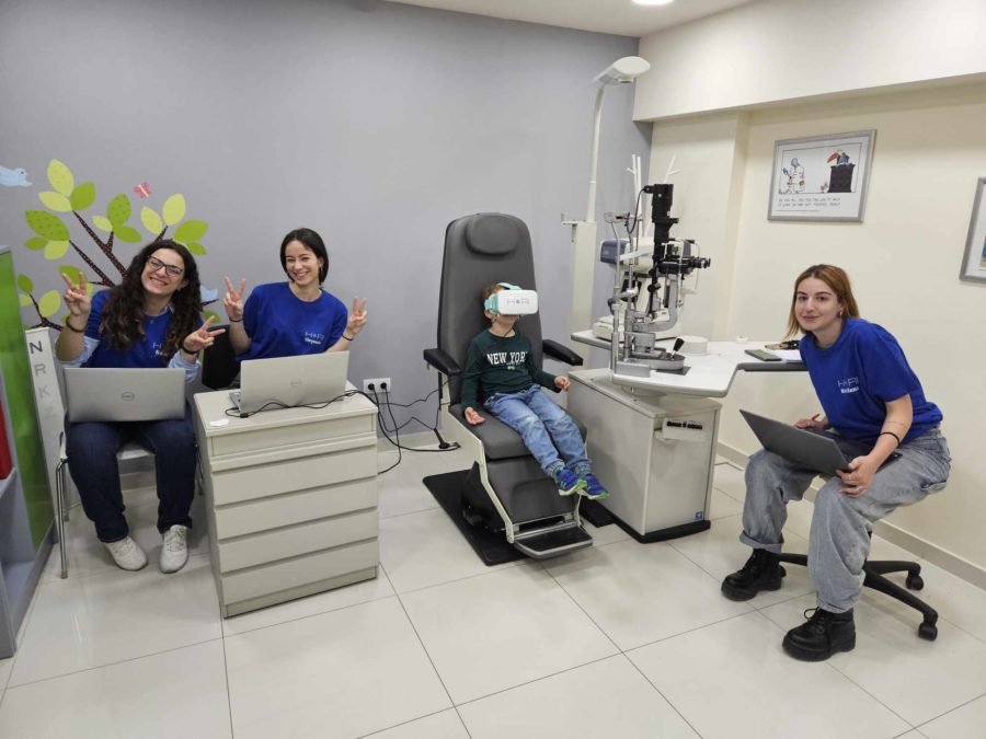 Το Ινστιτούτο Ophthalmica στηρίζει την ομάδα KORI του Α.Π.Θ. που φέρνει eye trackers και εικονική πραγματικότητα (VR) στην παιδιατρική οφθαλμολογία 6 KORI team pic