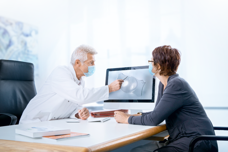 Επέμβαση καταρράκτη 4 PatientDoctorIOLConsultation RGB